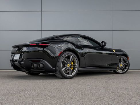Certified 2022 Ferrari Roma RWD image 6
