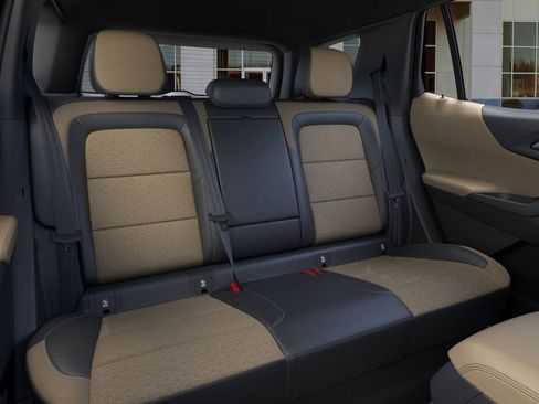 New 2025 Chevrolet Equinox ACTIV w/ Convenience Package III image 20