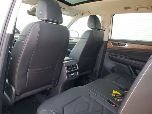 New 2026 Volkswagen Atlas SE FWD image 10
