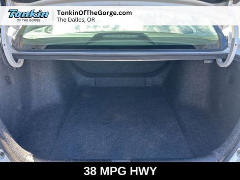 Used 2019 Honda Accord LX image 5