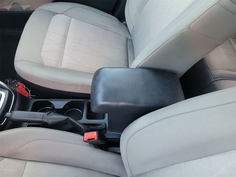 Used 2021 Ford EcoSport SE w/ SE Convenience Package image 21