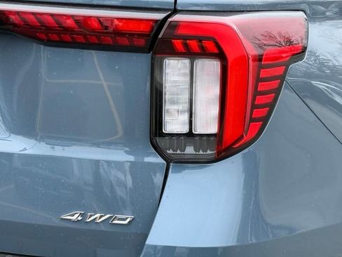 New 2026 Ford Explorer Active w/ Active Comfort Package image 8