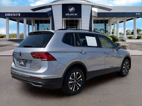 Used 2023 Volkswagen Tiguan S FWD image 3