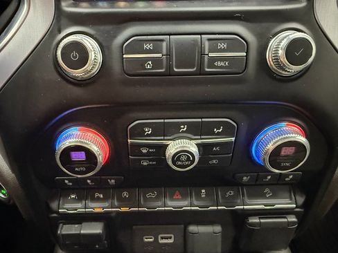 Used 2019 GMC Sierra 1500 SLT image 18