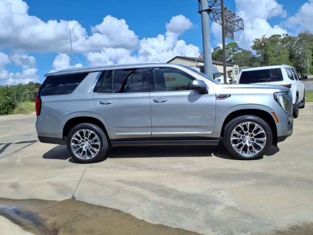 Used 2025 GMC Yukon Denali w/ Sun & Power Step Package AWD/4WD image 2