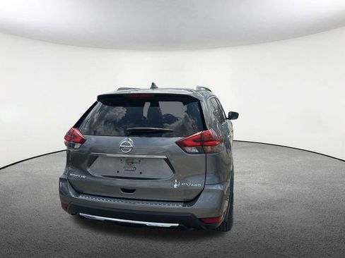 Used 2018 Nissan Rogue SV AWD/4WD image 30