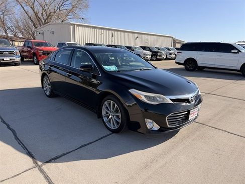 Used 2014 Toyota Avalon XLE Touring image 1