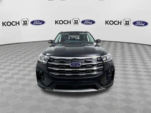 New 2026 Ford Explorer Active w/ Active Comfort Package AWD/4WD image 3