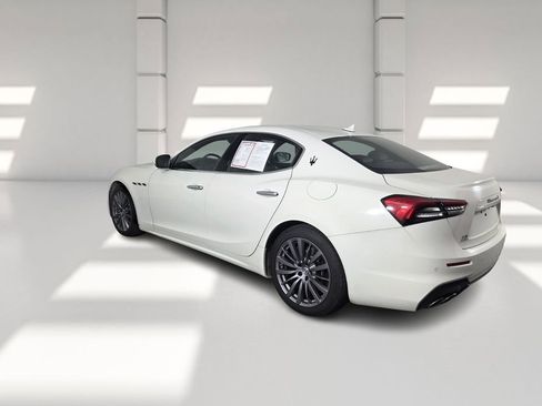 Used 2022 Maserati Ghibli Modena image 8