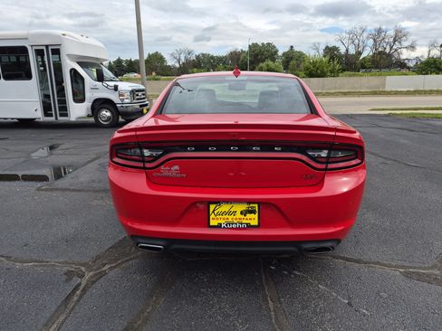 Used 2016 Dodge Charger R/T RWD image 7