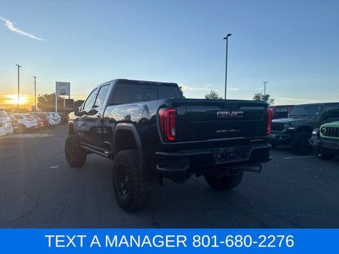 Used 2023 GMC Sierra 3500 Denali w/ Denali Black Diamond Edition AWD/4WD image 11
