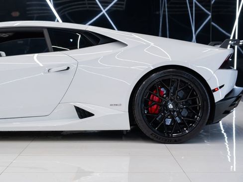 Used 2015 Lamborghini Huracan LP 610-4 AWD/4WD image 8