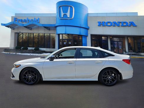 Used 2023 Honda Civic Sport image 4
