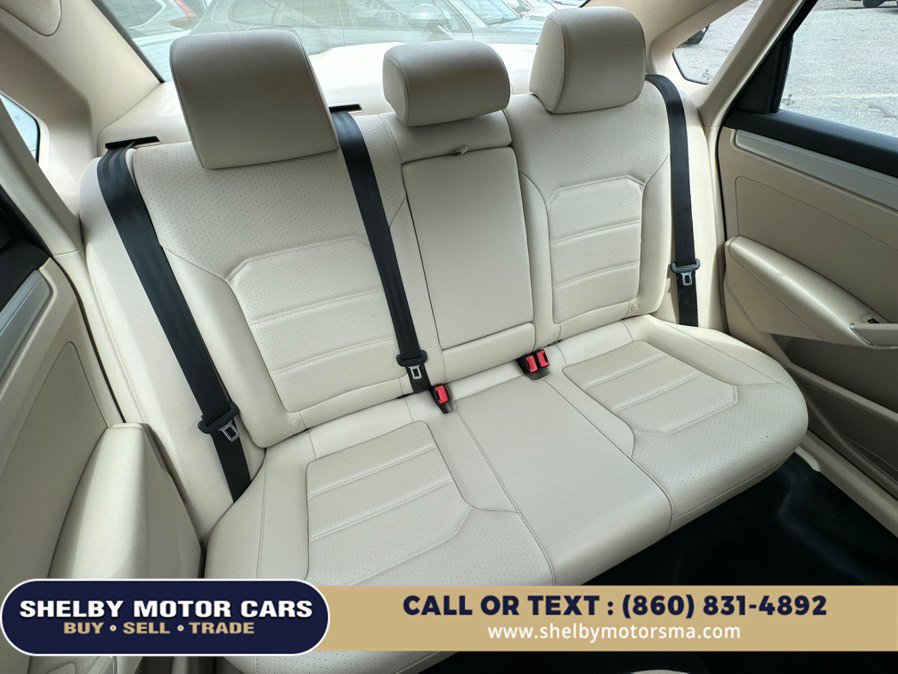 Used 2019 Volkswagen Passat 2.0T Wolfsburg w/ Wheels & Sunroof Package FWD image 17