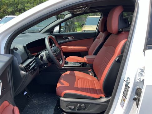 New 2026 Kia Sportage SX AWD/4WD image 18