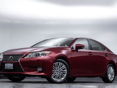 Used 2014 Lexus ES 350 w/ Luxury Package