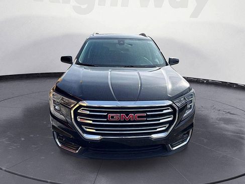 Used 2024 GMC Terrain SLT image 8