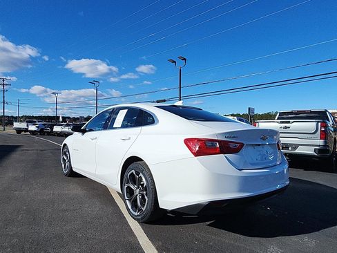 Used 2023 Chevrolet Malibu LT image 3
