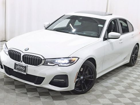Used 2021 BMW 330i xDrive Sedan w/ M Sport Package image 5