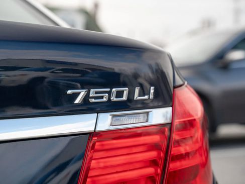 Used 2009 BMW 750Li image 34