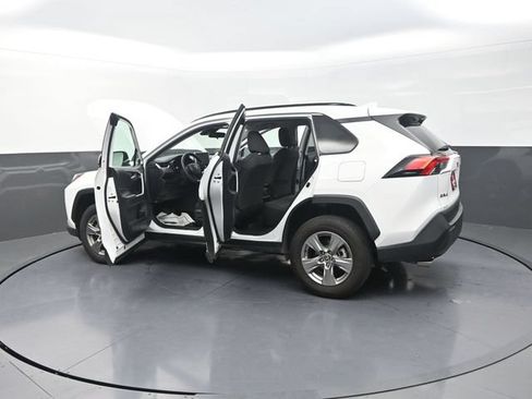 Certified 2025 Toyota RAV4 XLE FWD image 43