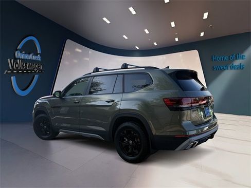 Certified 2025 Volkswagen Atlas Peak Edition SE image 7