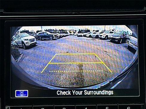 Used 2019 Honda HR-V LX image 14