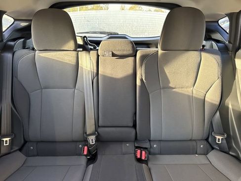 Certified 2025 Subaru Crosstrek 2.0i Premium image 31