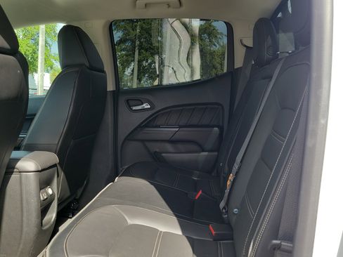 Used 2022 GMC Canyon Denali image 14