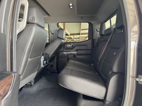 Used 2019 GMC Sierra 1500 SLT image 25