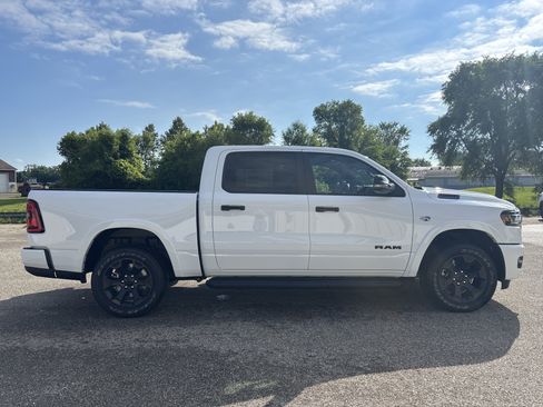 New 2026 RAM 1500 Big Horn AWD/4WD image 2