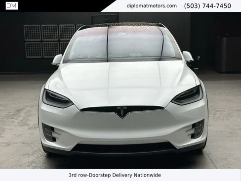 Used 2018 Tesla Model X 75D image 10