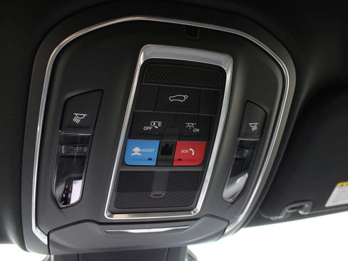 New 2026 Jeep Cherokee Limited AWD/4WD image 42