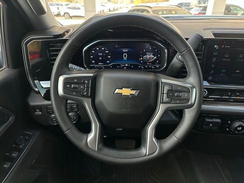 Used 2025 Chevrolet Silverado 2500 LT w/ Safety Package image 19