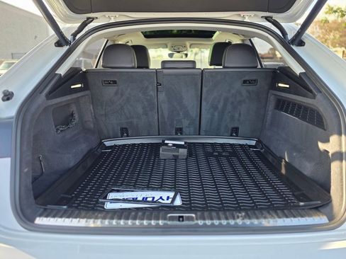 Used 2023 Audi Q8 Premium Plus image 10