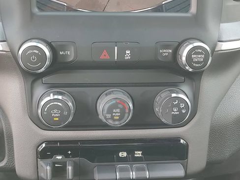 Used 2022 RAM 2500 Big Horn AWD/4WD image 16