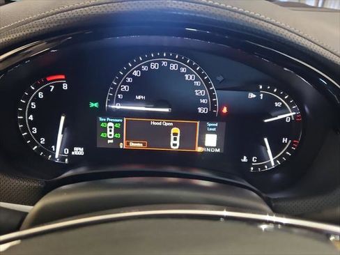 Used 2019 Cadillac XTS Luxury image 17