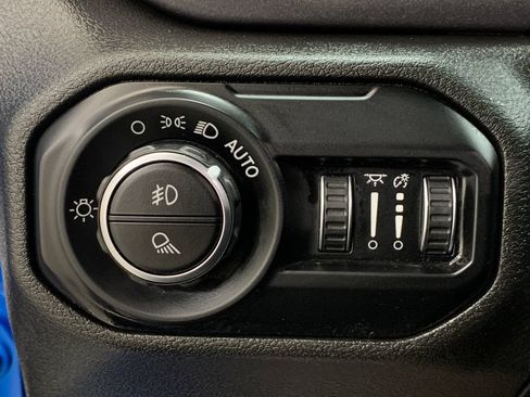 Used 2021 Jeep Gladiator Mojave AWD/4WD image 14