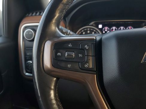 Used 2020 Chevrolet Silverado 1500 High Country w/ Technology Package image 27