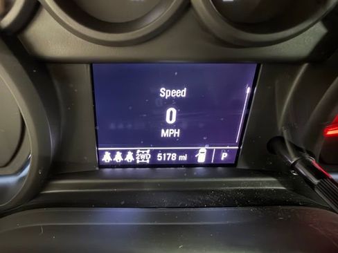 Used 2025 Chevrolet Silverado 1500 Custom image 34