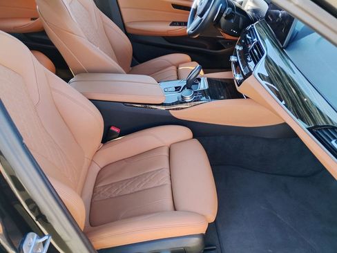 Used 2023 BMW 530i w/ M Sport Package image 25