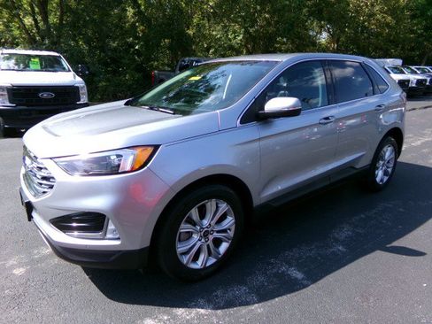 Used 2023 Ford Edge Titanium image 5