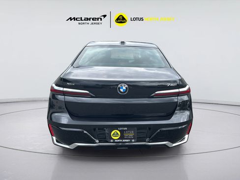Used 2025 BMW 740i xDrive AWD/4WD image 11