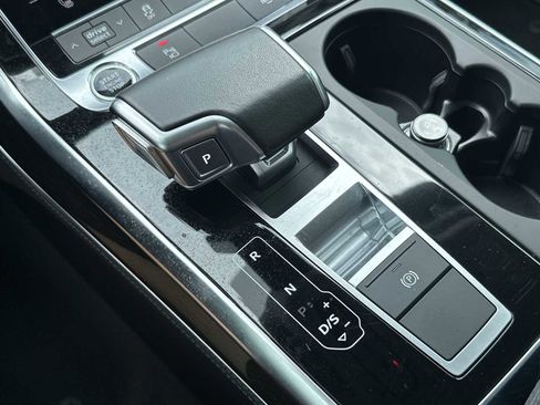 Used 2024 Audi Q7 3.0T Premium Plus image 23