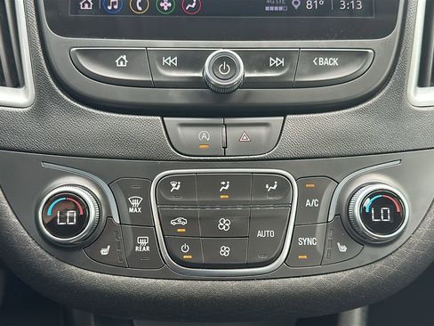 Used 2023 Chevrolet Malibu LT w/ Driver Confidence Package FWD image 25