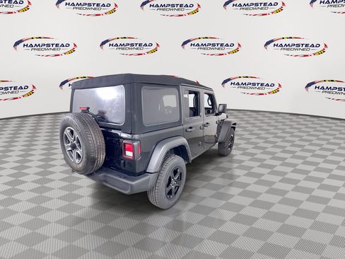 Used 2022 Jeep Wrangler Unlimited Sport AWD/4WD image 8
