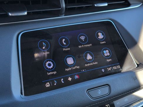 Used 2019 Cadillac XT4 Luxury w/ Cold Weather Package image 14