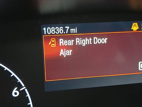 Certified 2025 Ford Transit 350 XLT image 15