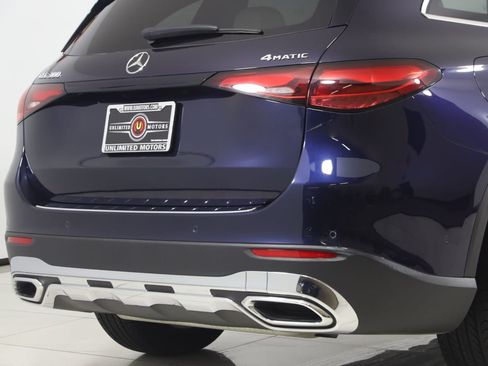 Used 2023 Mercedes-Benz GLC 300 4MATIC w/ Pinnacle Trim Package image 43