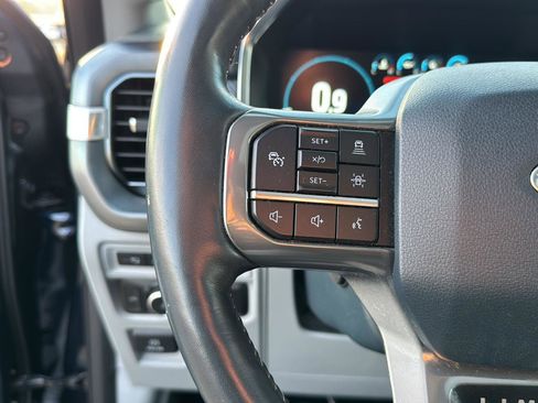 Used 2022 Ford F150 Limited image 18